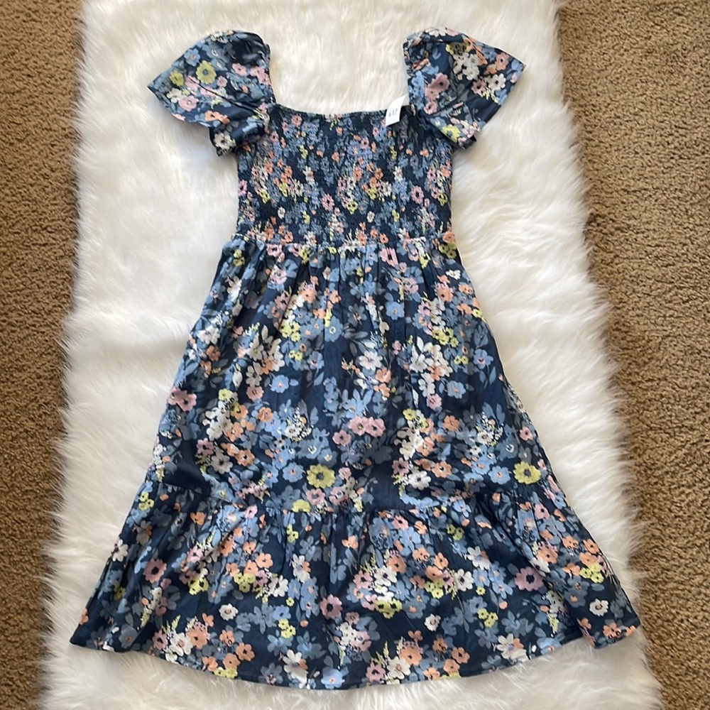 Gap Smocked Midi Floral Dress size small 100% Cotton
